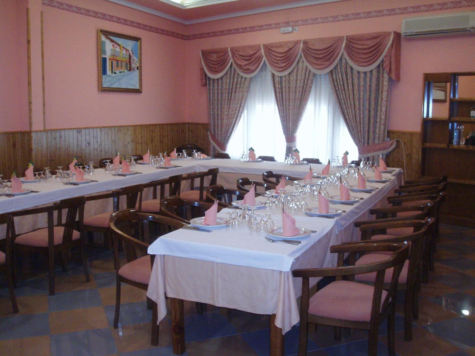 Apartahotel Los Hermanos Оканья Экстерьер фото