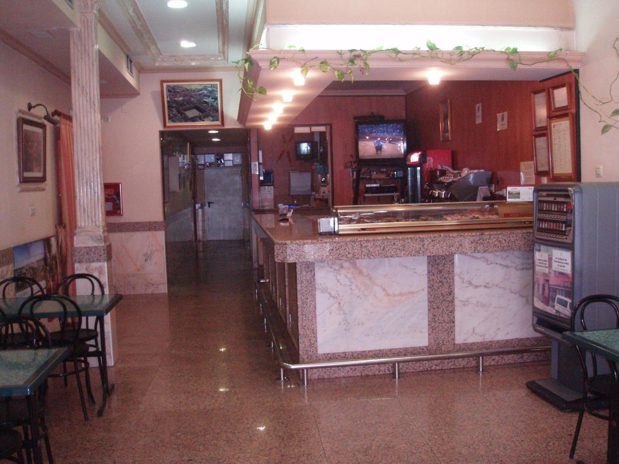 Apartahotel Los Hermanos Оканья Экстерьер фото