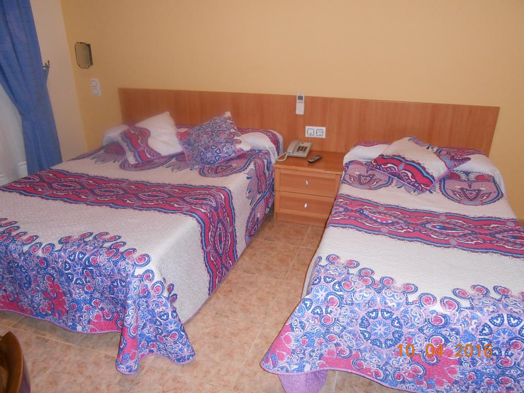Apartahotel Los Hermanos Оканья Экстерьер фото