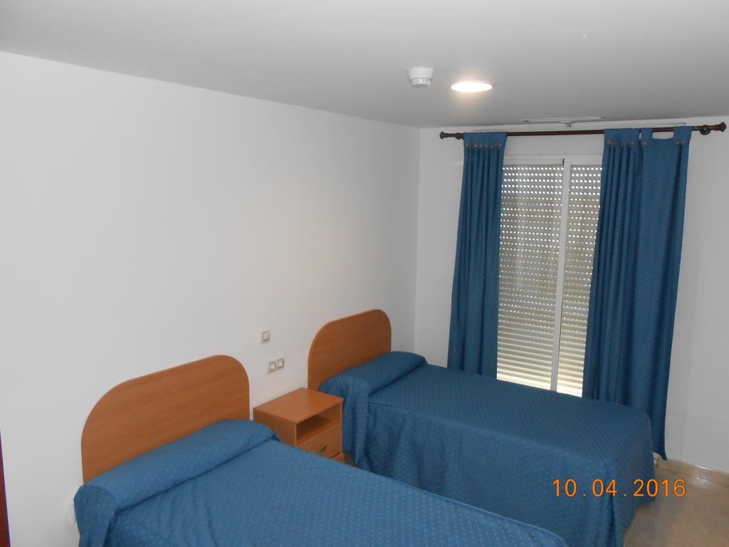 Apartahotel Los Hermanos Оканья Экстерьер фото