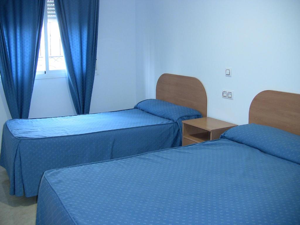 Apartahotel Los Hermanos Оканья Номер фото